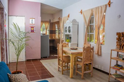 Departamentos Cerca De Ferry Holbox Hotell Exteriör bild