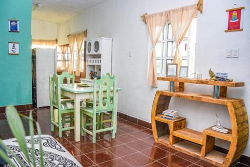 Departamentos Cerca De Ferry Holbox Hotell Exteriör bild
